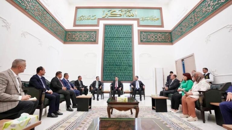 وزير التربية يوجه بتأمين متطلبات مدارس كركوك