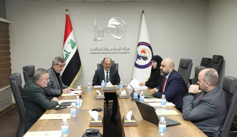 مجلس المفوضين يناقش الإجراءات القانونية للرخصة الوطنية للهاتف النقال