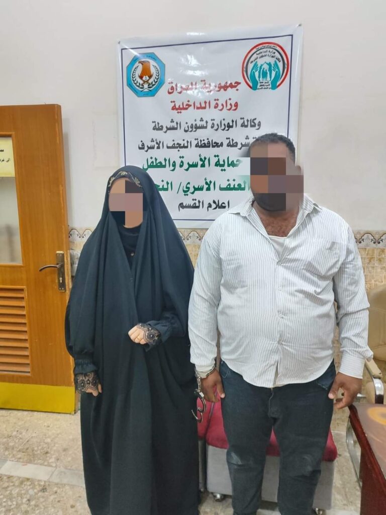 بمساعدته زوجته.. أب يحرق طفلته والشرطة تهدد: لا تهاون