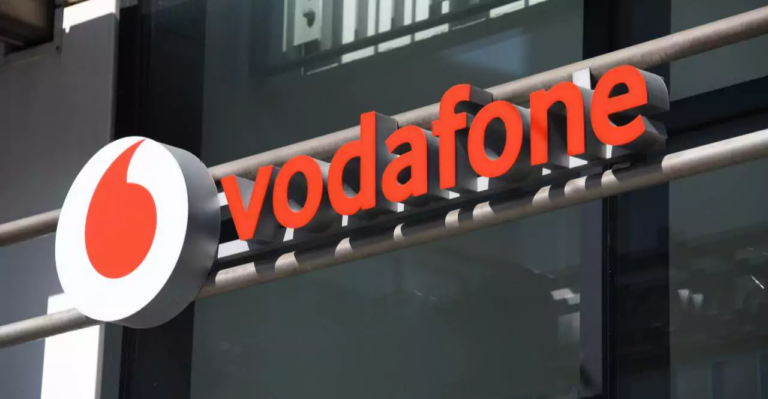 بدء الخطوة الأولى مع “فودافون” في مسيرة الرخصة الخامسة