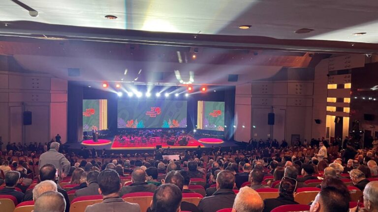 وسط حضور محلي وخارجي لافت، انطلاق مهرجان گەلاوێژ الثقافي بنسخته الـ 27 في السليمانية