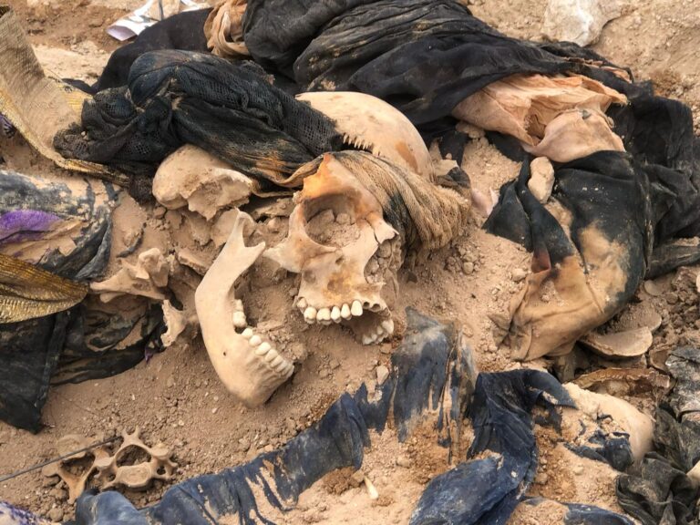 الساعة 6.05 حسب توقيت موقع مقابر تل شيخية