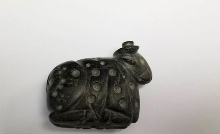 يعود لفترة جمدة نصر .. استعادة تمثال “الكبش المستلقي”