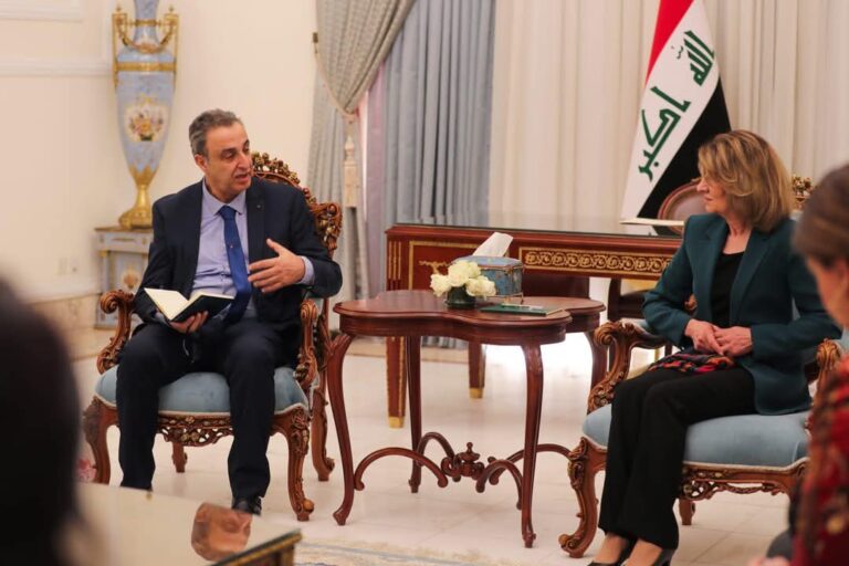 السيدة الأولى تدعو لوضع استراتيجية شاملة للحد من ظاهرة انتشار المخدرات