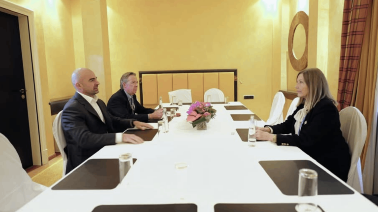 طالباني يحذر من ميونخ من تداعيات الإقصاء المكوني في سوريا