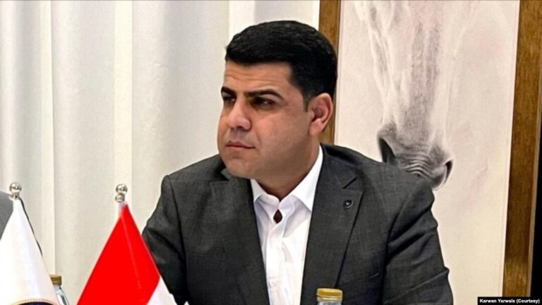 نائب كوردي يوجّه رسالة مفتوحة إلى المرجع الأعلى السيستاني بشأن أزمة الرواتب في الإقليم