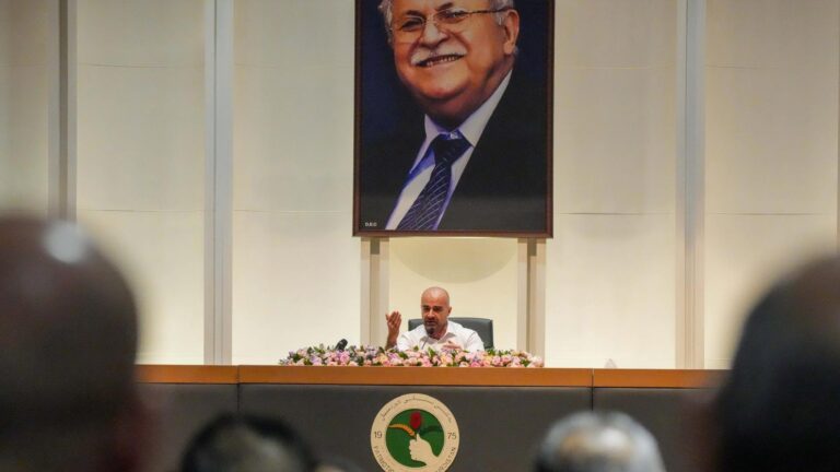 طالباني يجدد الالتزام بالحوار سبيلا لمعالجة المشكلات مع بغداد