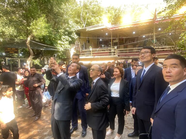 وفد صيني رفيع المستوى يزور مصيف أحمد آوا في محافظة حلبجة