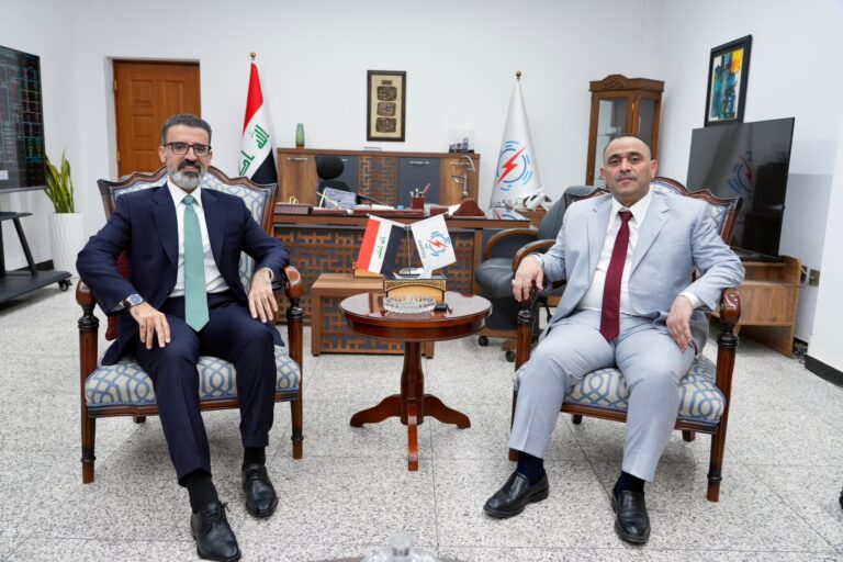 محافظ كركوك يبحث مع وزير الكهرباء انشاء محطتين لانتاج الطاقة