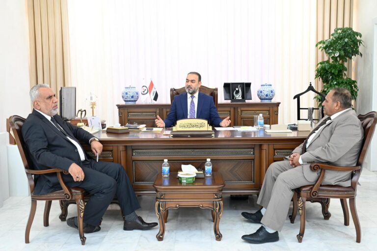 أبو رغيف يبحث مع مركز العراق للشؤون الاستراتيجية التحديات الجيوسياسية وتأثيراتها على الخطاب الإعلامي