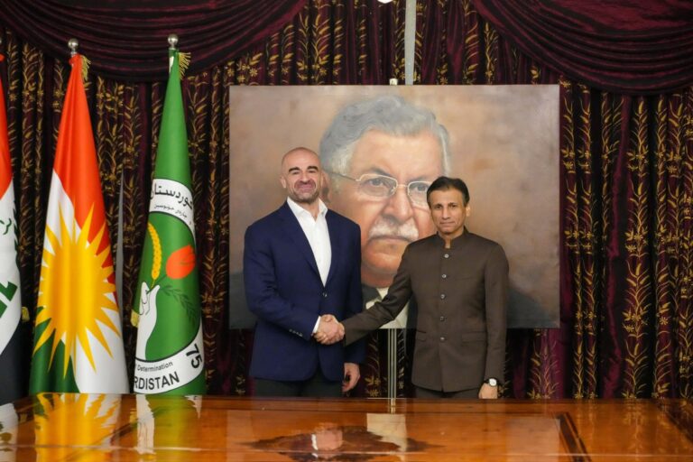 طالباني يستقبل الحسان ويحذر من إطالة أمد أزمة الرواتب