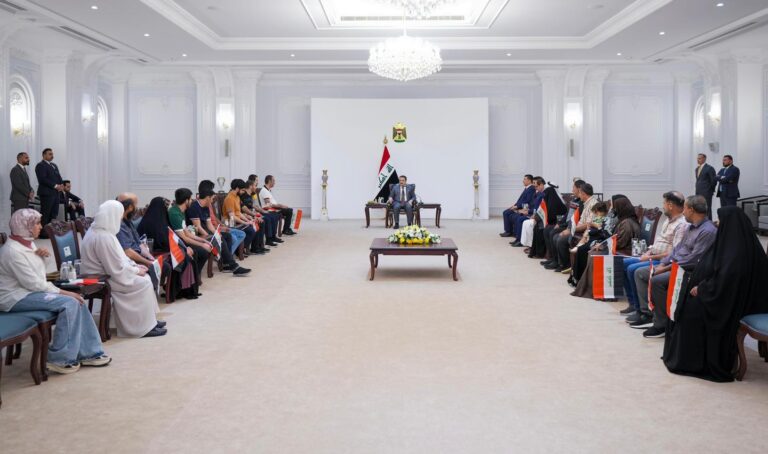 السوداني: الحكومة تتبنى رعاية المواطنين المفرج عنهم في السعودية