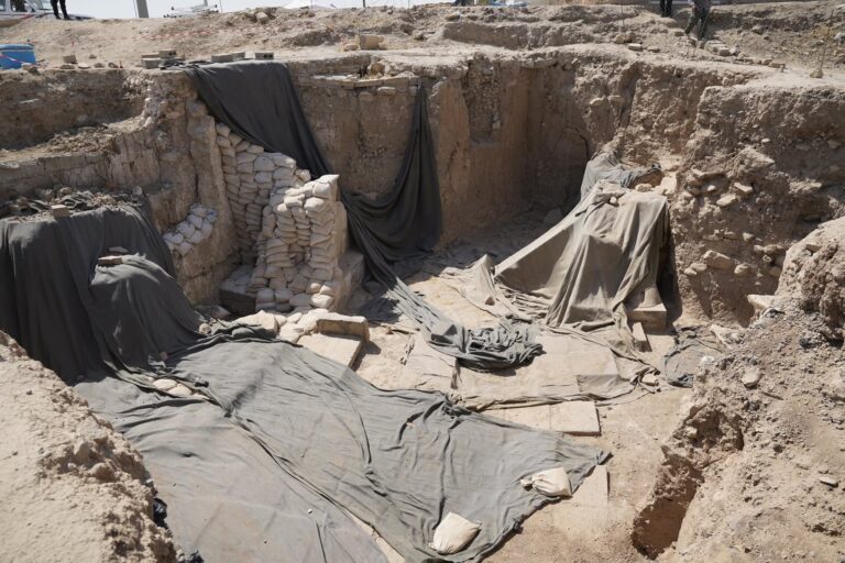 اكتشاف الثور المجنح الثاني في نينوى