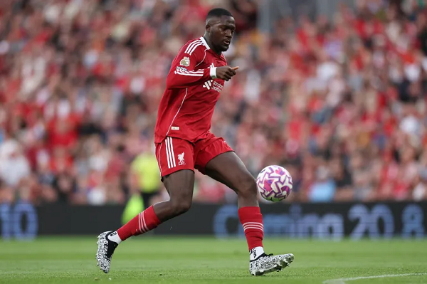 مدافع ليفربول يقترب من الانضمام لريال مدريد