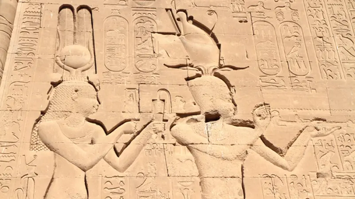 لغز عمره 2000 عام.. يقود إلى قبر كليوباترا