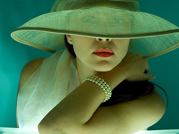 شعور المرأة بالثقة والأناقة