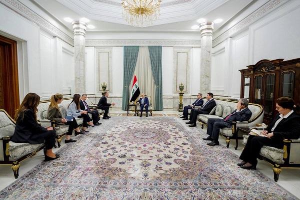 الرئيس رشيد: العراق يسعى إلى توسيع مجالات التعاون الاقتصادي والاستثماري