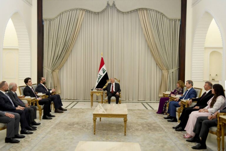 رئيس الجمهورية يؤكد أهمية غرس قيم الوحدة والتآخي بين مكونات الشعب