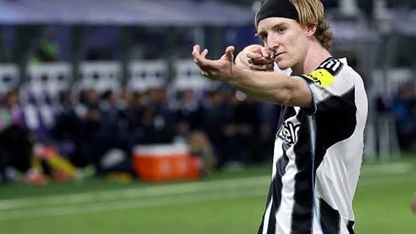 نيوكاسل يونايتد يكتسح سان جيلواز برباعية نظيفة في دوري الأبطال