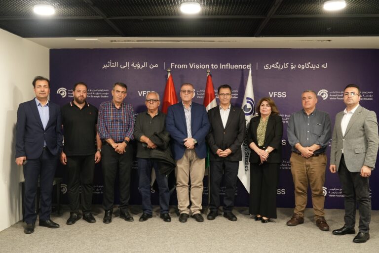 مكتب الإعلام ومؤسسة “ڤیژن”.. تعاون لخلق فرص تعزيز الحكم الرشيد