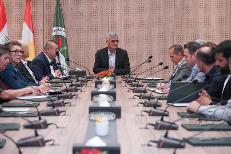 الاتحاد الوطني يؤكد أهمية الاستثمار في دعم الرياضة والنهوض بها