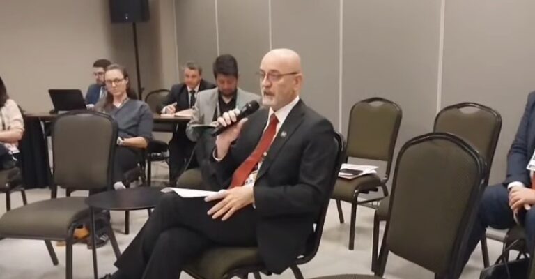 وزير البيئة يدعو إلى دعم مالي وتقني أكبر للدول النامية في مواجهة التغيرات المناخية