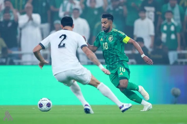 أرنولد: ما زلنا في المنافسة وغياب أيمن والحمادي أثر علينا