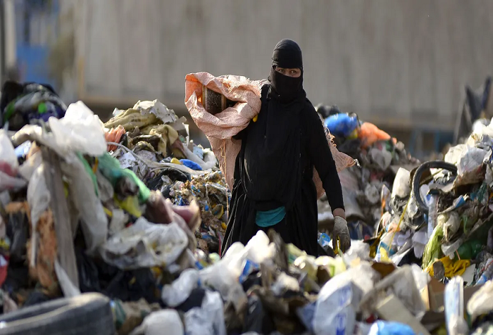 العراق في الصحافة.. توفير شبكة أمان اجتماعي للفئات المهمشة والفقيرة