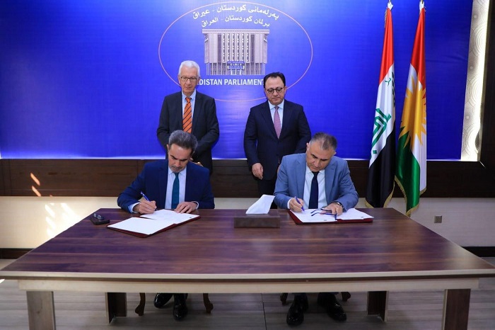 مركز أبحاث برلمان كوردستان ومنظمة (ETTC)يوقعان مذكرة تفاهم