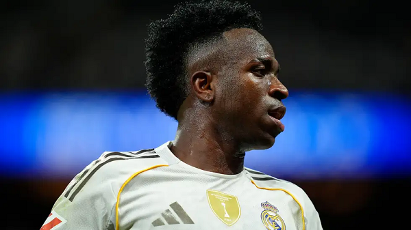 فينيسيوس يعود لإثارة الجدل.. ما حقيقة المفاوضات السعودية