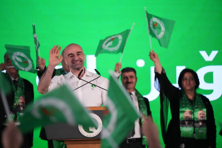 بحضور طالباني.. كرنفال جماهيري في كرميان لنصرة القائمة 222