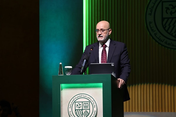 ههلو العسكري يرعى جائزة “أثر” لمبادرة الجامعة المستدامة