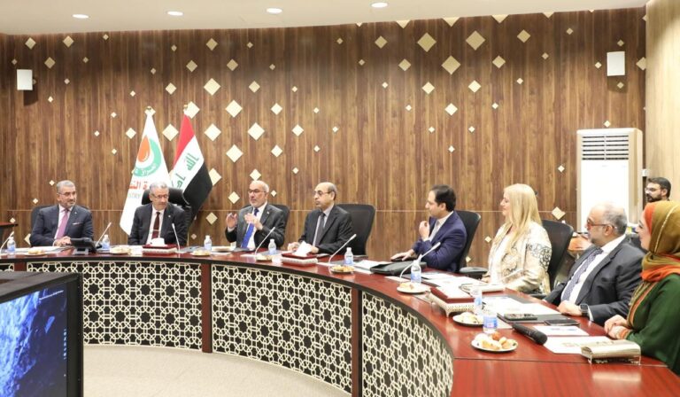 النفط :سعي الوزارة لتطوير القطاع النفطي من خلال التعاون مع الشركات الأجنبية والعربية