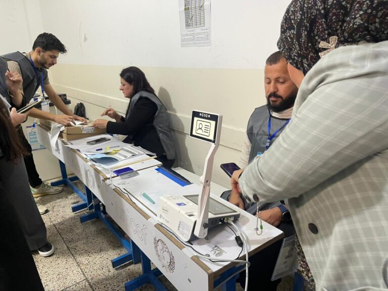 العراق في الصحافة: المفوضية وقفت على مسافة واحدة من الجميع