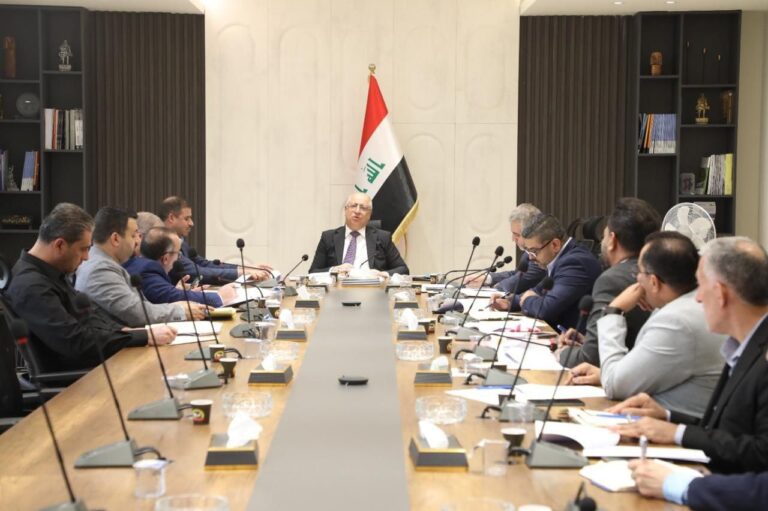 وزارة التخطيط تناقش إعداد موازنة عام 2026 والسنوات الثلاث المقبلة