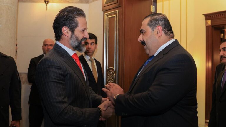 طالباني: العراق يحتاج حكومة تخطو نحو تمنية اقتصادية شاملة