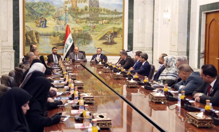 المالكي يدعو النواب إلى التحلي بروح العمل النيابي والرقابي لترسيخ أداء المؤسسة التشريعية