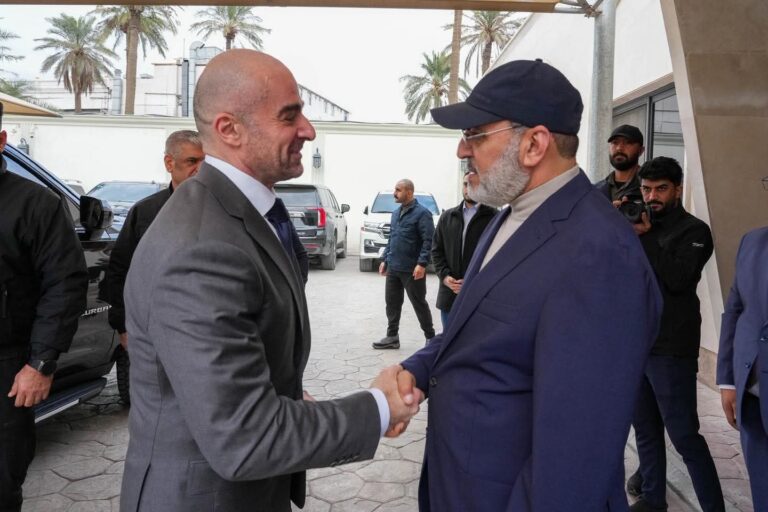 طالباني والولائي يبحثان تطورات تشكيل الحكومة