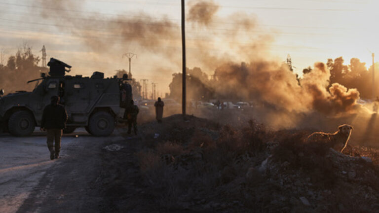 فصائل مسلحة تابعة للحكومة السورية تخرق هدنة وقف إطلاق النار