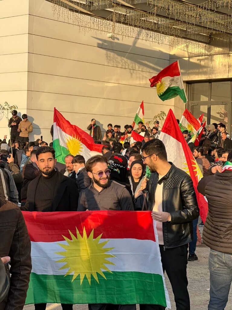 تظاهرة في كركوك تضامنا للشعب الكوردي في سوریا