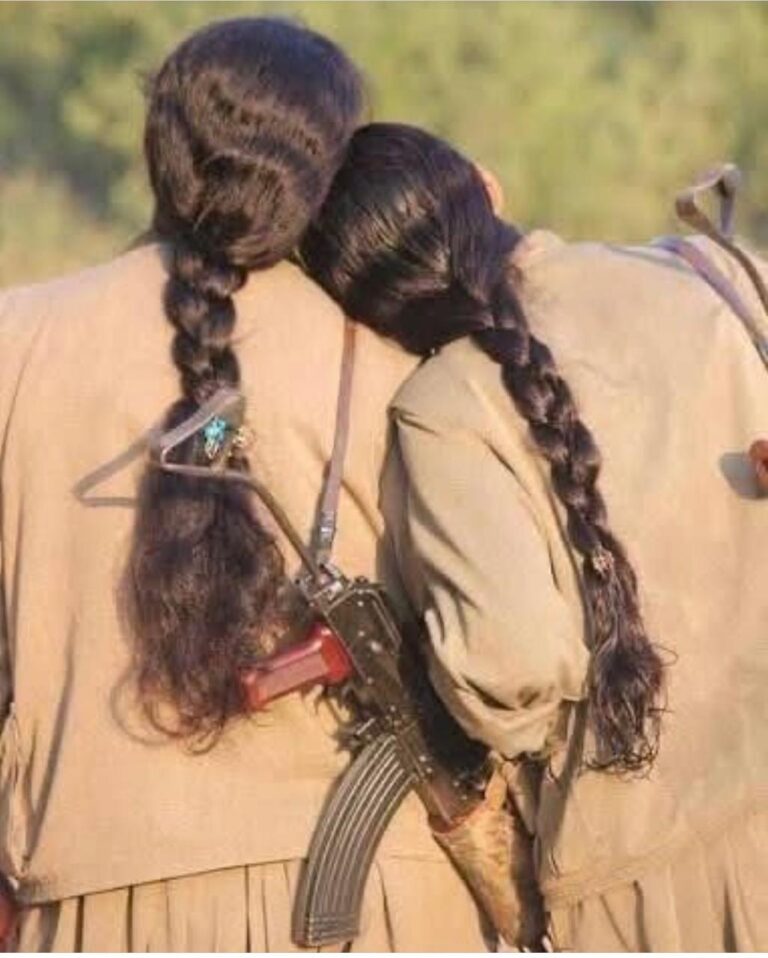 ضفائرٌ تحرس الليل