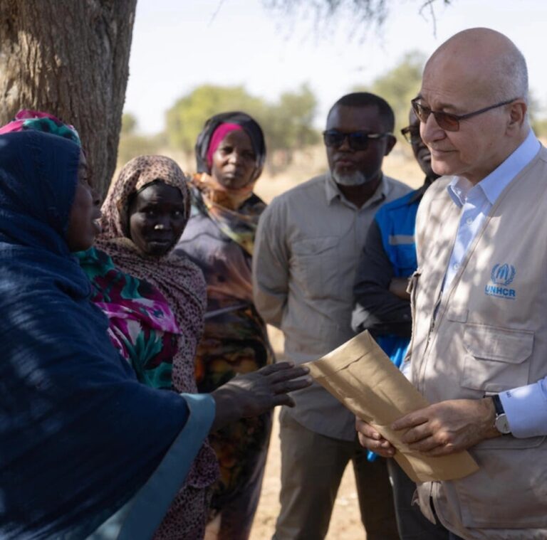 برهم صالح: الحاجة ماسة لتقديم مساعدات عاجلة للفارين من الحرب في السودان