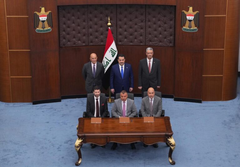 السوداني يرعى مراسم توقيع اتفاقيتين نفطيتين