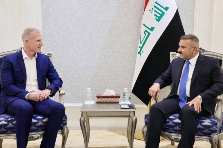 وزير الداخلية يؤكد حرص الوزارة على الانفتاح والتعاون البنّاء مع الشركاء الدوليين