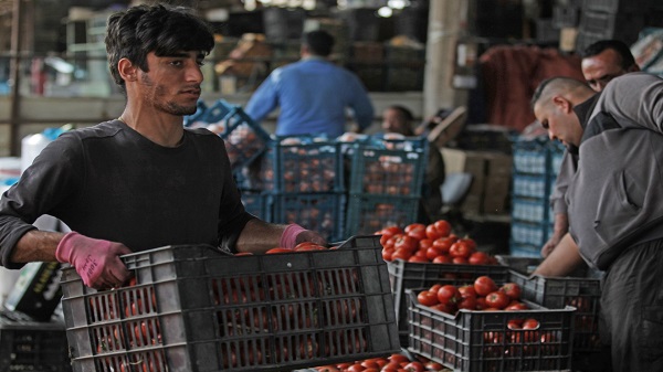 معظم العراقيين يحاولون التكيّف مع واقع معيشي ضاغط