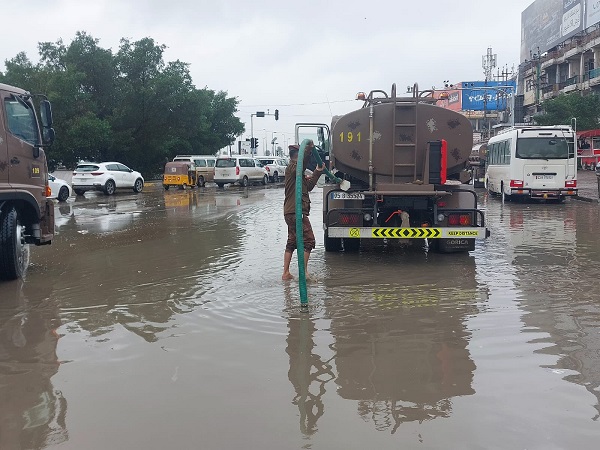 الداخلية تحشد جهودها لمواجهة موجة الأمطار والسيول