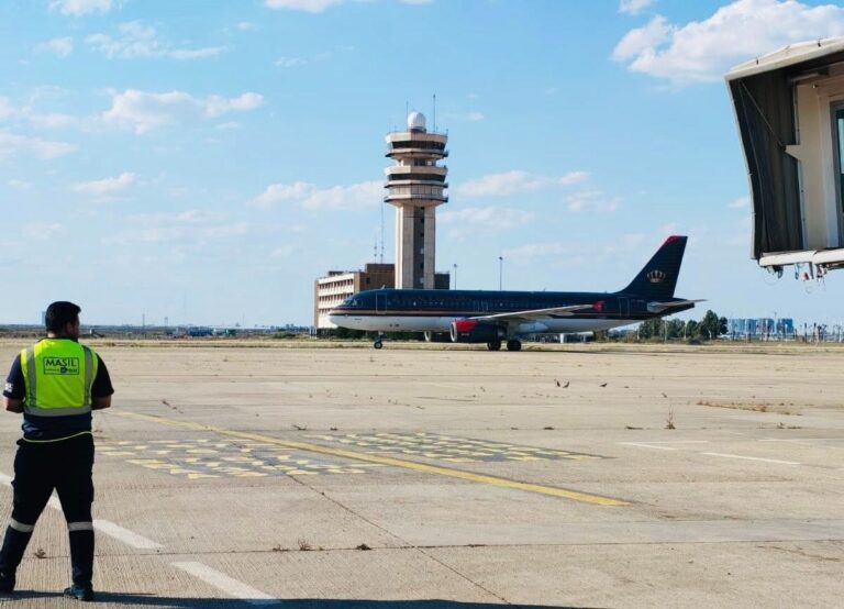 بعد توقف 40 يوماً .. مطار بغداد يستقبل أول رحلة للخطوط الملكية الأردنية